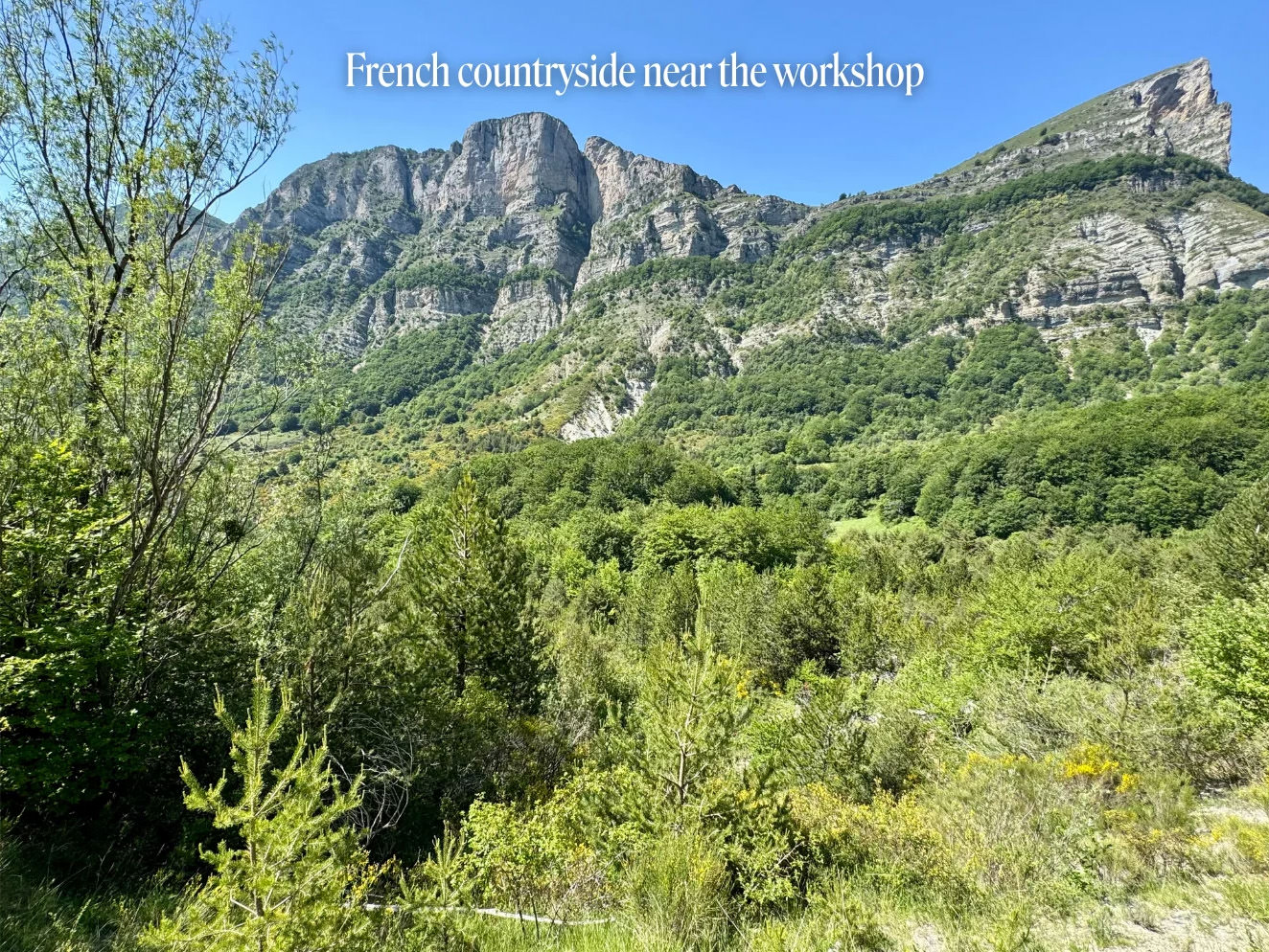 Berglandschaft nahe dem französischen Workshop von Ian White 2026